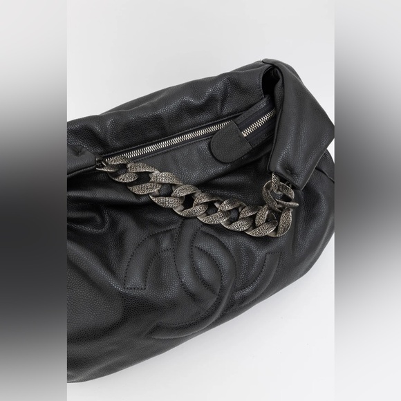 CHANEL Grey Caviar Leather 31 Hobo - Almost New - Excellent Condition - Picture 7 of 14